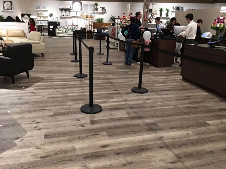 фото SPC полы в зале