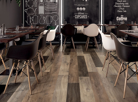 фото SPC-ламинат в кафе